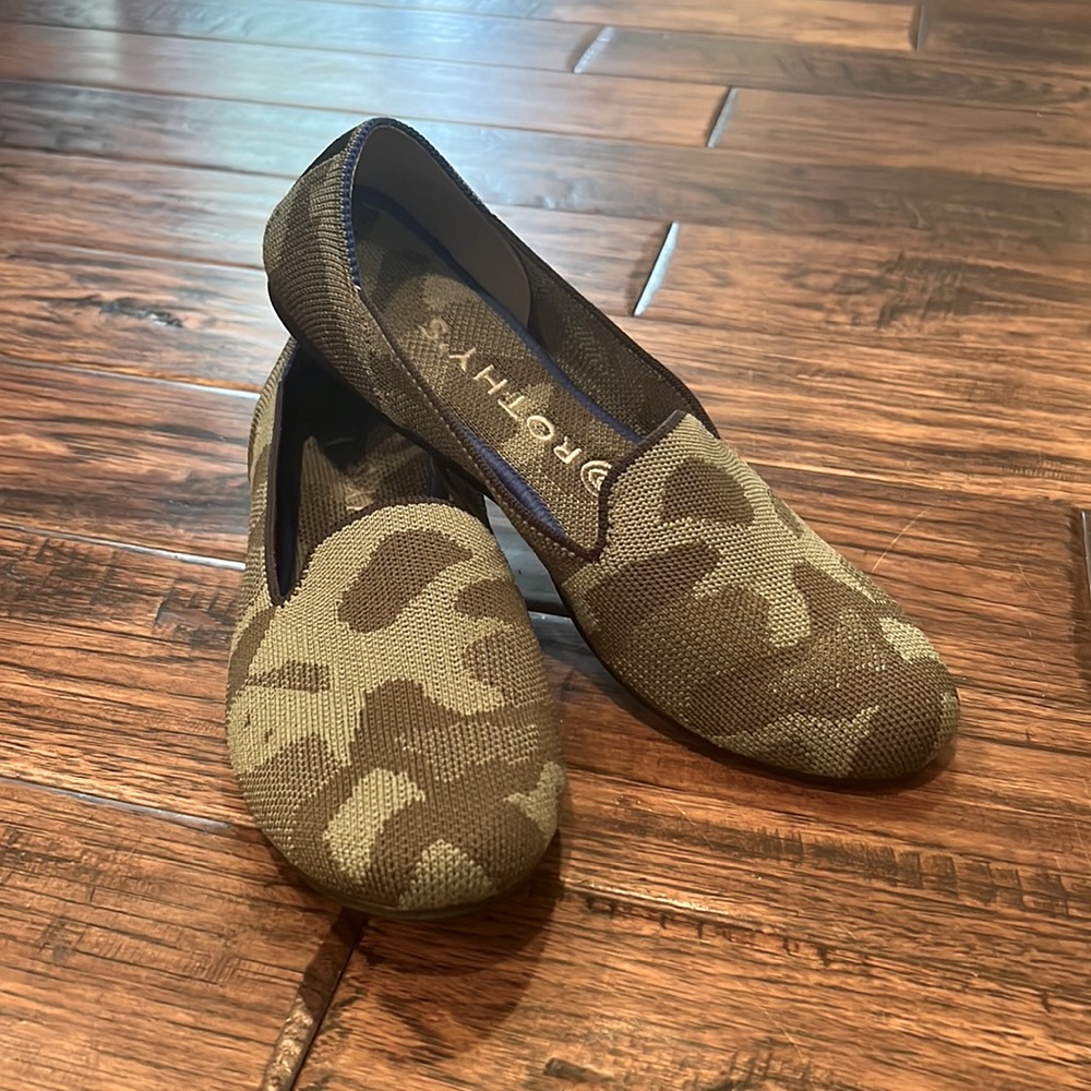 Rothy’s the loafer Camo